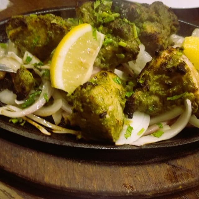 Mint Chicken Kebab (L).