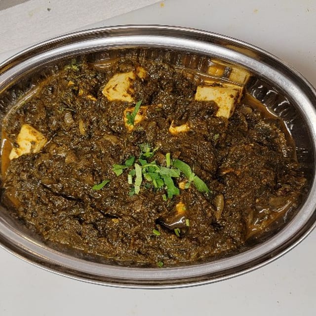 Saag Paneer (L).